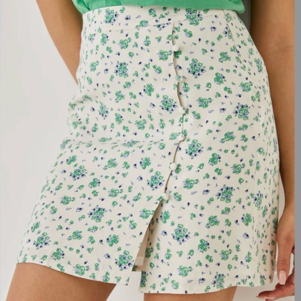 🆕 FRANK and OAK The Floral Mini Skirt